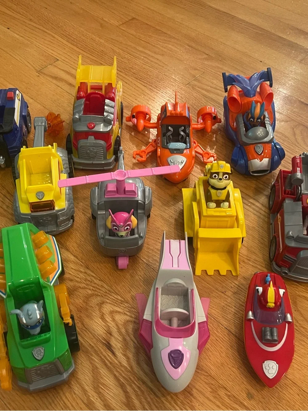 12 Paw Patrol Pink, Yellow & Green Rescue Vehicle Playset